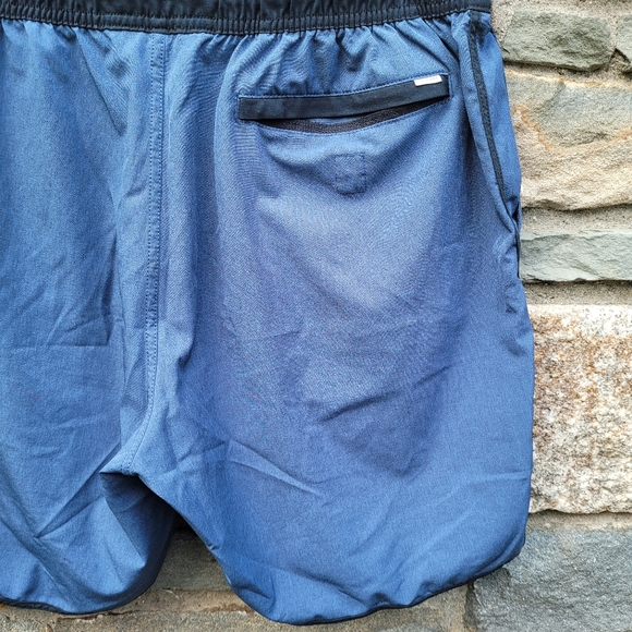 Vuori Banks board shorts 7" unlined - Picture 12 of 16